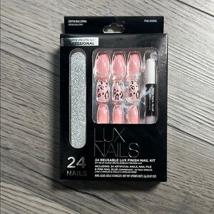 Ballerina Shaped Pink Press On’s